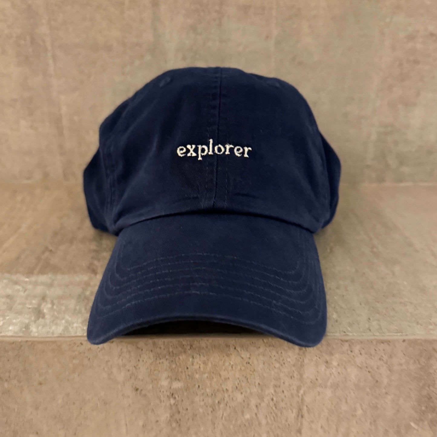 Boné Explorer Marrom