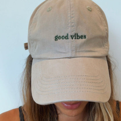 Boné Good Vibes Areia